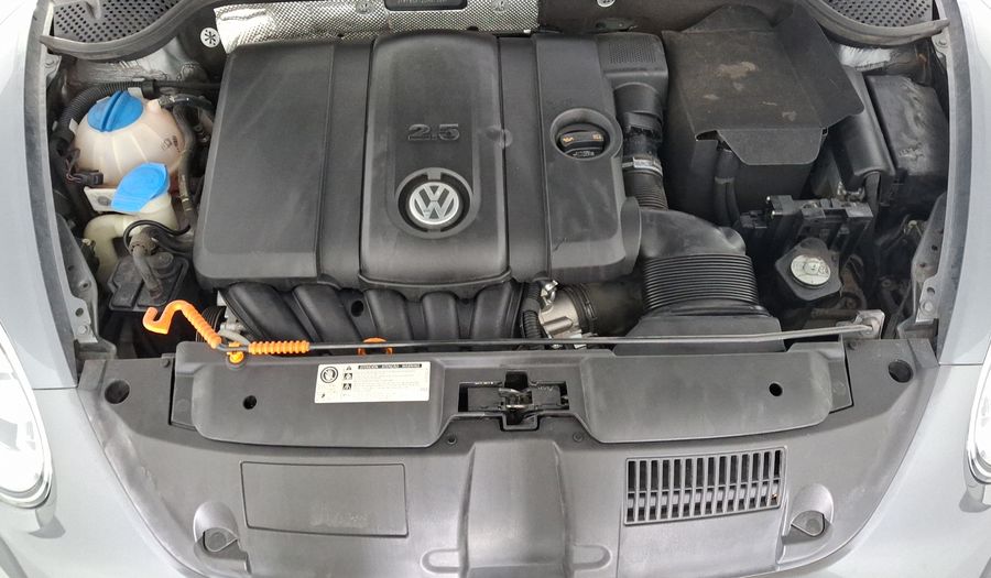 Volkswagen Beetle 2.5 TIPTRONIC Hatchback 2013