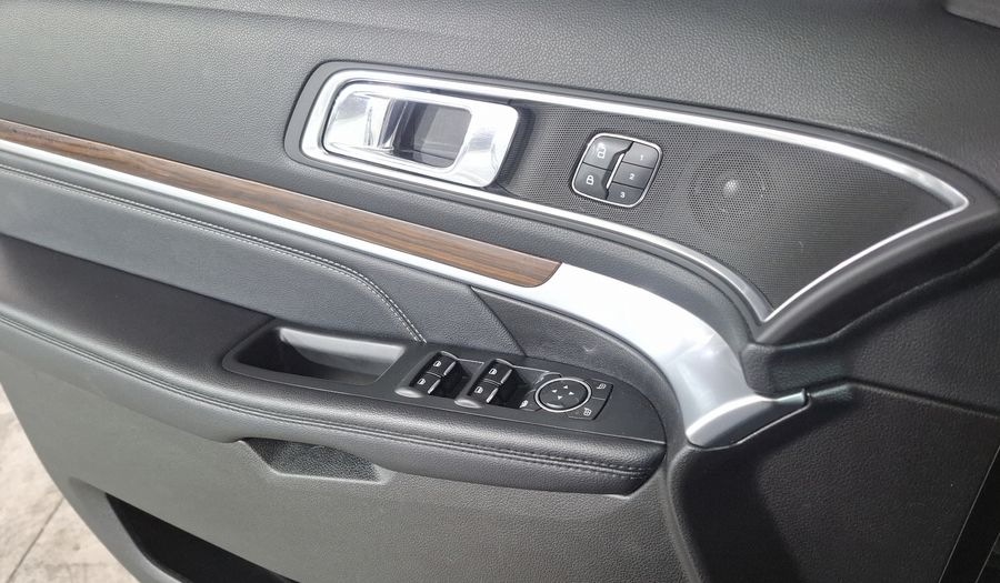 Ford Explorer 3.5 LIMITED V6 4X2 AT Suv 2017