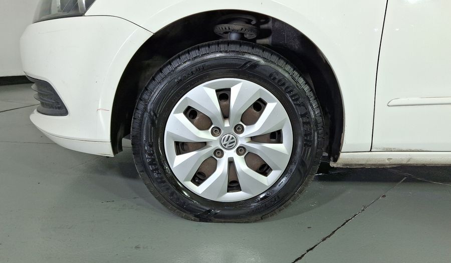 Volkswagen Gol 1.6 CL AC MT Hatchback 2015