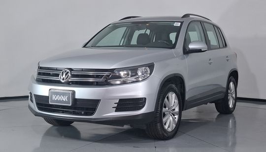 Volkswagen • Tiguan