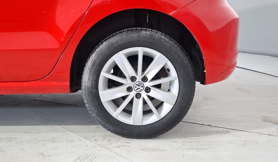 Volkswagen Polo 1.6 MT Hatchback 2017