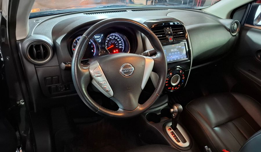 Nissan Versa 1.6 EXCLUSIVE CVT Sedan 2020