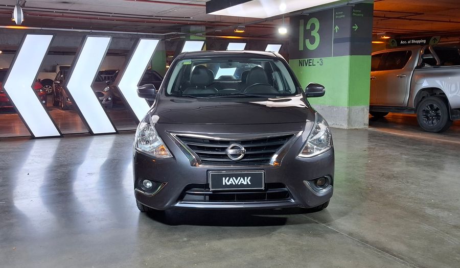 Nissan Versa 1.6 EXCLUSIVE CVT Sedan 2020