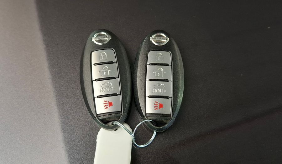 Nissan Versa 1.6 EXCLUSIVE CVT Sedan 2020