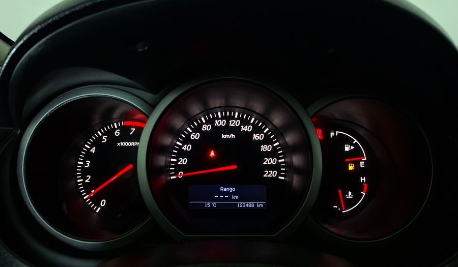 Suzuki Grandnomade 2.4 GLX SPORT Suv 2015
