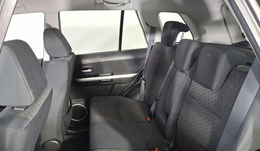 Suzuki Grand Vitara 2.4 L4 GL AT Suv 2013