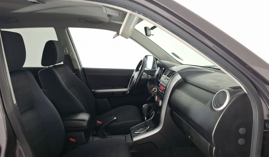 Suzuki Grand Vitara 2.4 L4 GL AT Suv 2013
