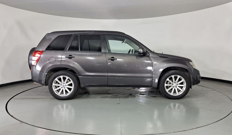 Suzuki Grand Vitara 2.4 L4 GL AT Suv 2013