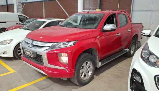 Mitsubishi • L200