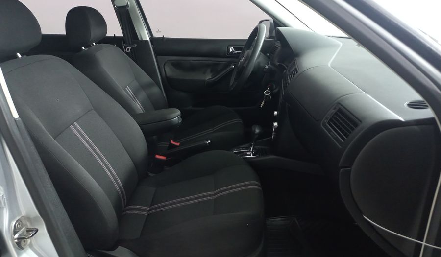 Volkswagen Jetta Clasico 2.0 CL TEAM TIPTRONIC Sedan 2013