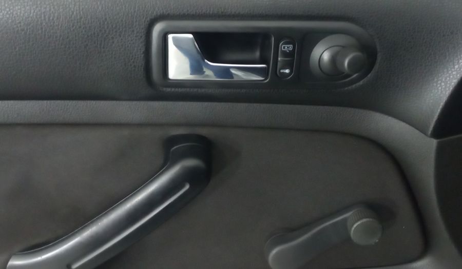 Volkswagen Jetta Clasico 2.0 CL TEAM TIPTRONIC Sedan 2013