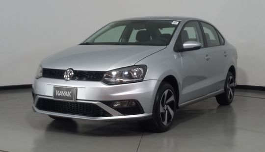 Volkswagen • Vento