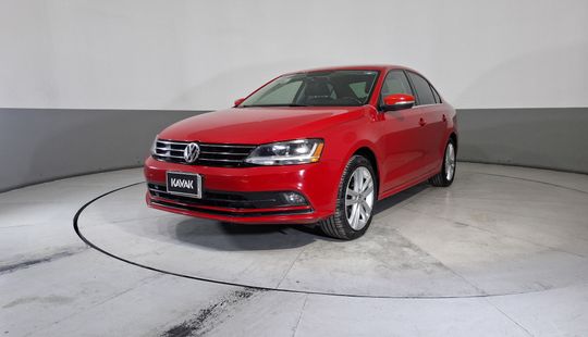 Volkswagen • Jetta