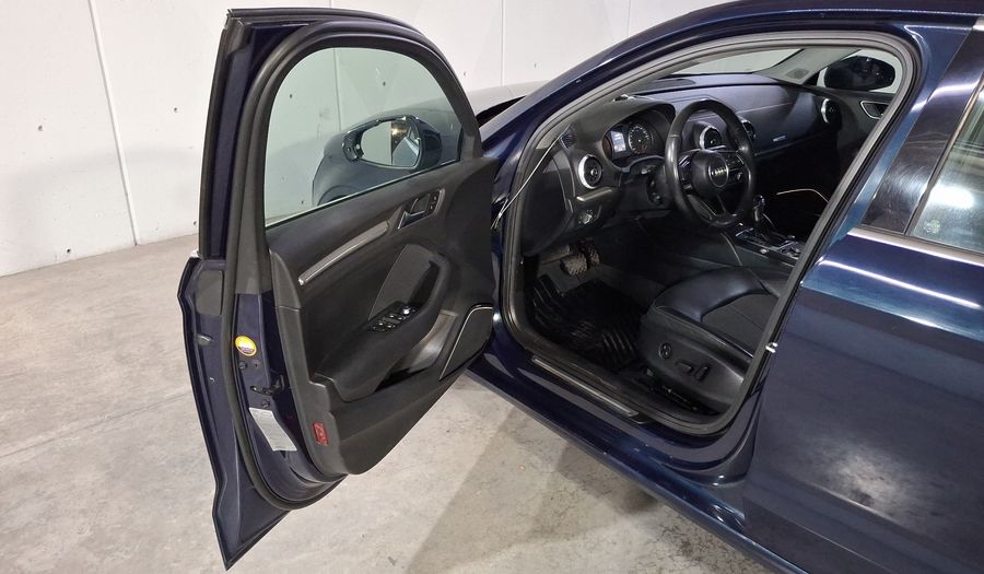 Audi A3 2.0 SELECT DCT Sedan 2018