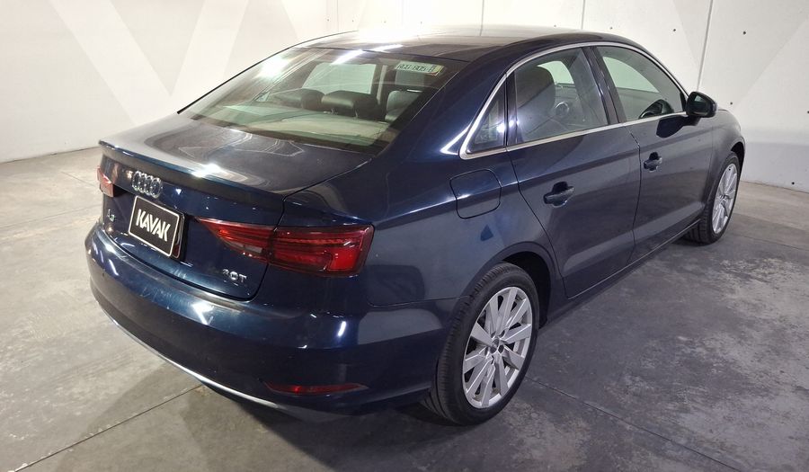 Audi A3 2.0 SELECT DCT Sedan 2018