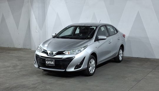 Toyota • Yaris