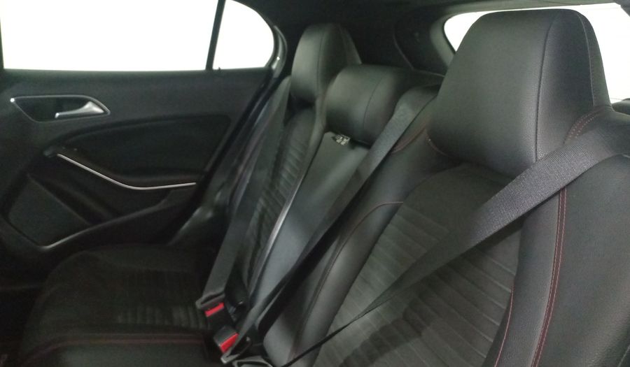 Mercedes Benz Clase Gla 2.0 GLA 250 CGI SPORT Suv 2016