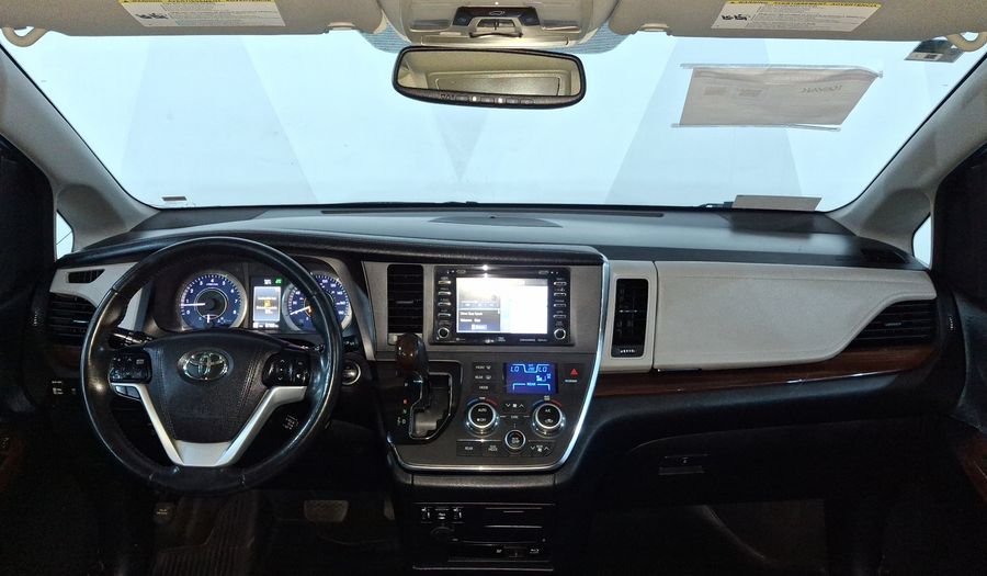 Toyota Sienna 3.5 LIMITED AUTO Minivan 2019