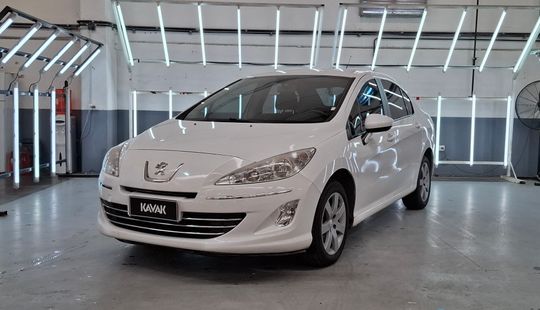 Peugeot • 408