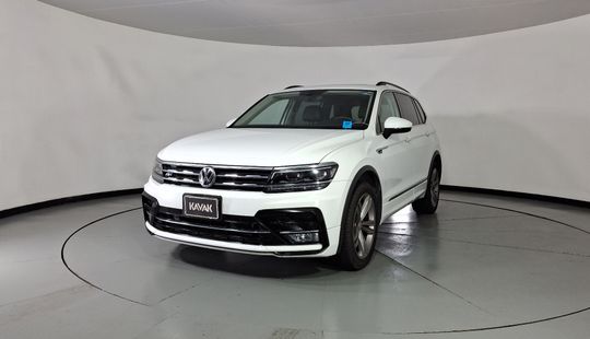 Volkswagen • Tiguan
