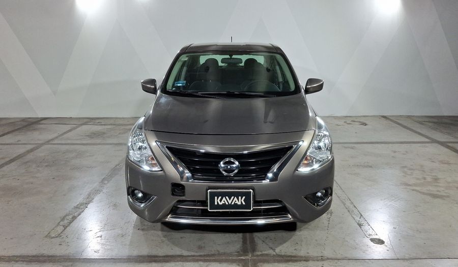 Nissan Versa 1.6 ADVANCE TA AC Sedan 2015