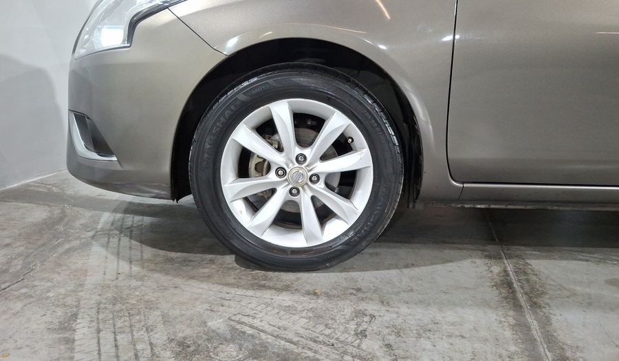 Nissan Versa 1.6 ADVANCE TA AC Sedan 2015