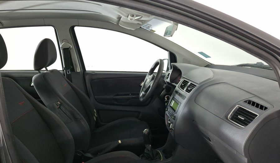 Volkswagen Crossfox 1.6 CROSSFOX BASE MT Hatchback 2014