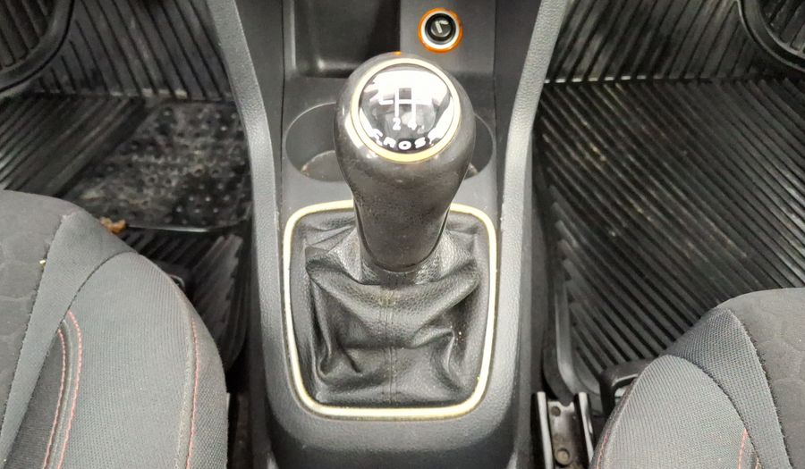 Volkswagen Crossfox 1.6 CROSSFOX BASE MT Hatchback 2014
