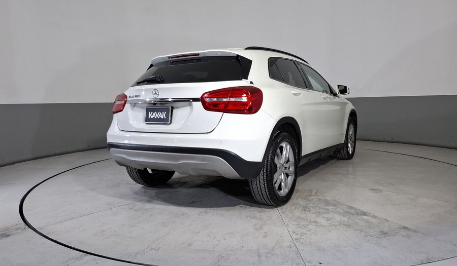 Mercedes Benz Clase Gla 1.6 GLA 180 CGI Suv 2017