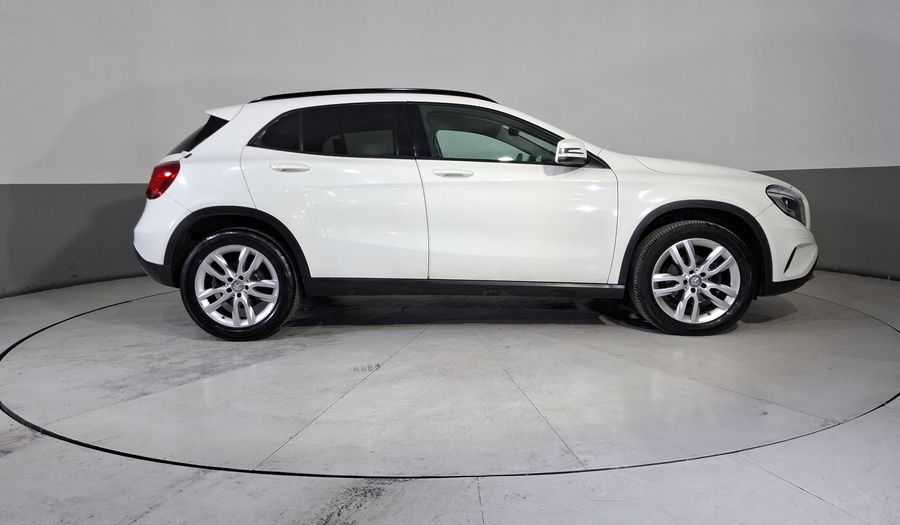 Mercedes Benz Clase Gla 1.6 GLA 180 CGI Suv 2017