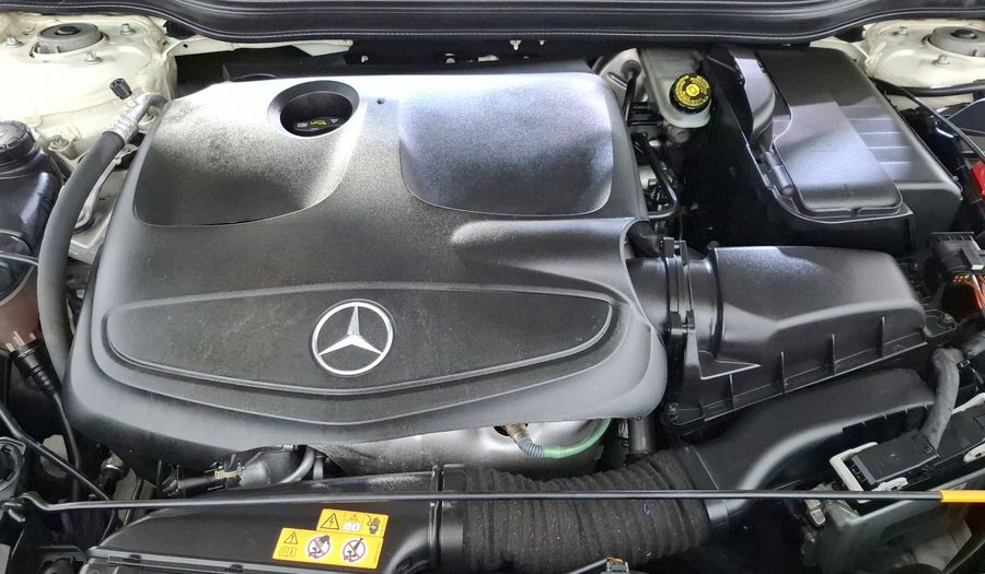 Mercedes Benz Clase Gla 1.6 GLA 180 CGI Suv 2017
