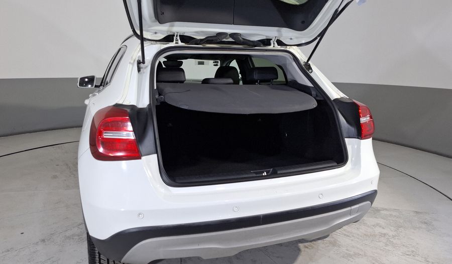 Mercedes Benz Clase Gla 1.6 GLA 180 CGI Suv 2017