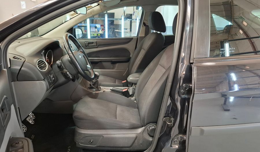 Ford Focus Ii 1.8TDCI TREND PLUS Hatchback 2011