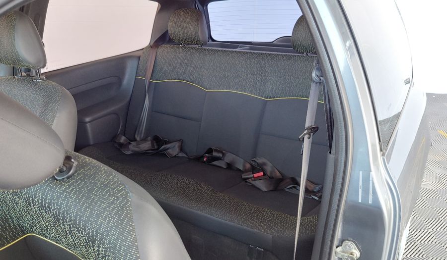 Renault Clio 1.1 EXPRESSION Hatchback 2014