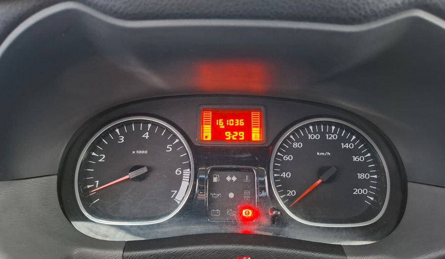 Renault Duster 2.0 PRIVILEGE MT 4X2 Suv 2012