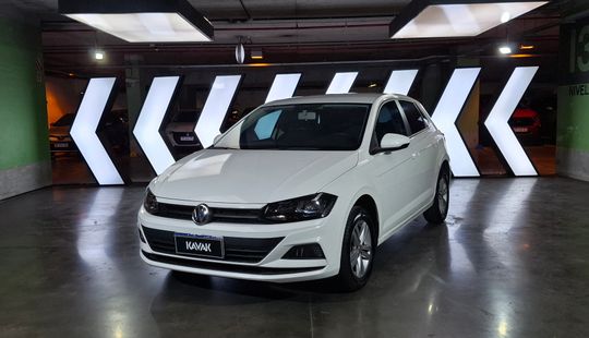Volkswagen • Polo