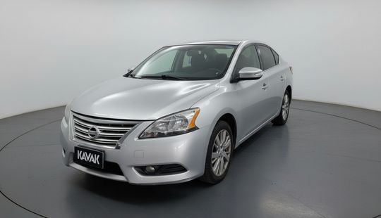 Nissan • Sentra