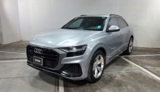 Audi • Q8