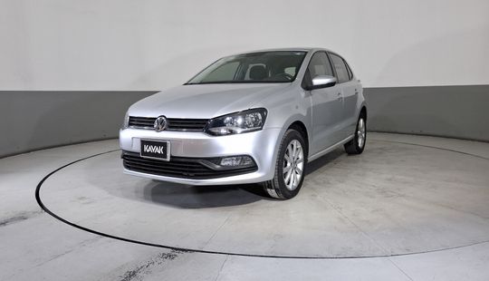Volkswagen • Polo