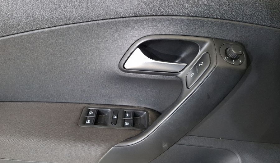 Volkswagen Polo 1.6 DESIGN & SOUND Hatchback 2019