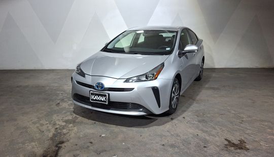 Toyota • Prius
