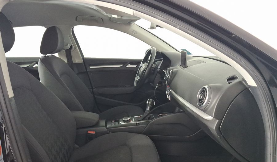 Audi A3 1.4 TFSI AMBIENTE S TRONIC Sedan 2016
