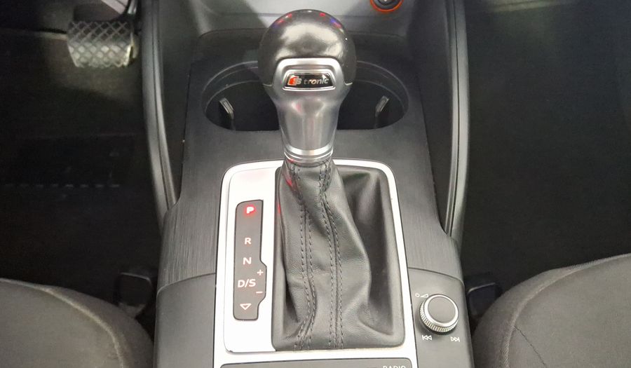 Audi A3 1.4 TFSI AMBIENTE S TRONIC Sedan 2016