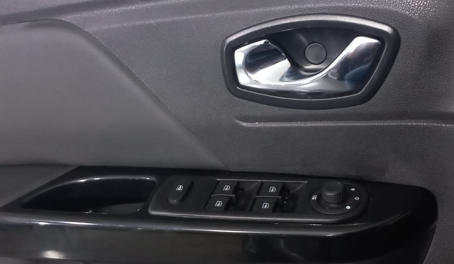 Renault Captur 2.0 ICONIC AUTO Hatchback 2018