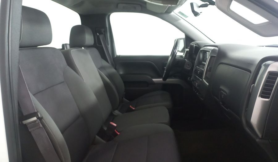 Chevrolet Cheyenne 5.3 2500 CHEYENNE CAB REG N V8 AT Pickup 2014