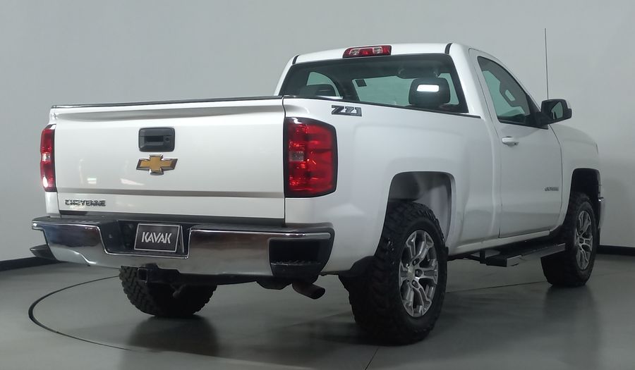 Chevrolet Cheyenne 5.3 2500 CHEYENNE CAB REG N V8 AT Pickup 2014