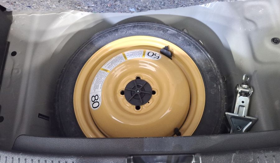 Suzuki Ignis 1.2 GLE Hatchback 2022