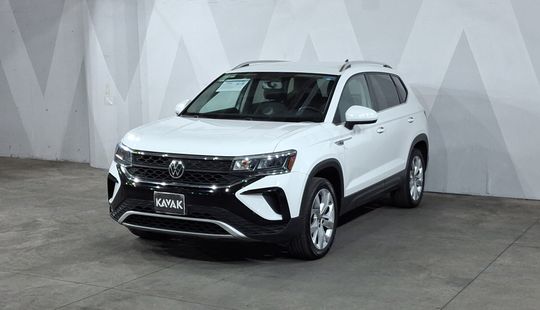 Volkswagen • Taos