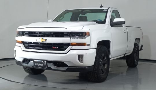 Chevrolet • Cheyenne