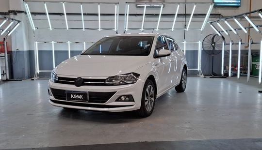 Volkswagen • Polo